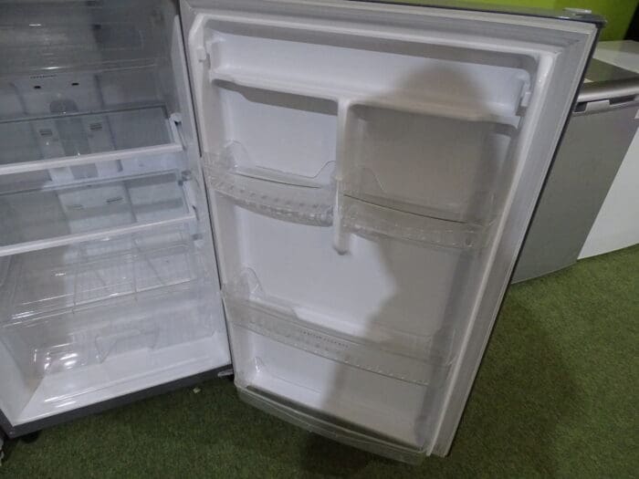 Daewoo Silver Fridge Freezer - Image 6