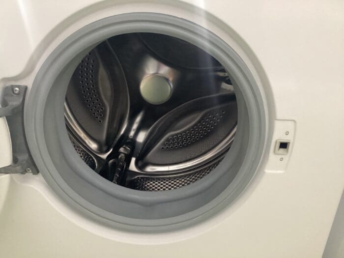 Bosch White Washing Machine - Image 3